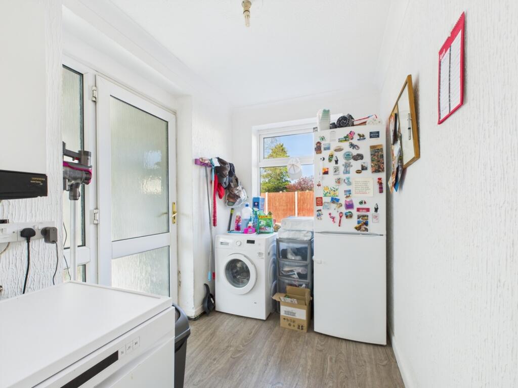 CAM02386G0-PR0124-STILL021