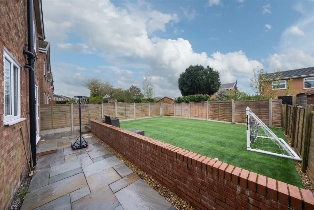 31 Yew Tree Drive-026.jpg