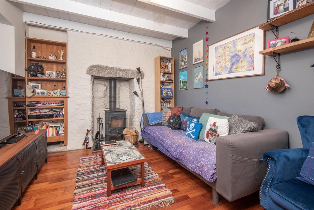 4 New Row Living Room.jpg