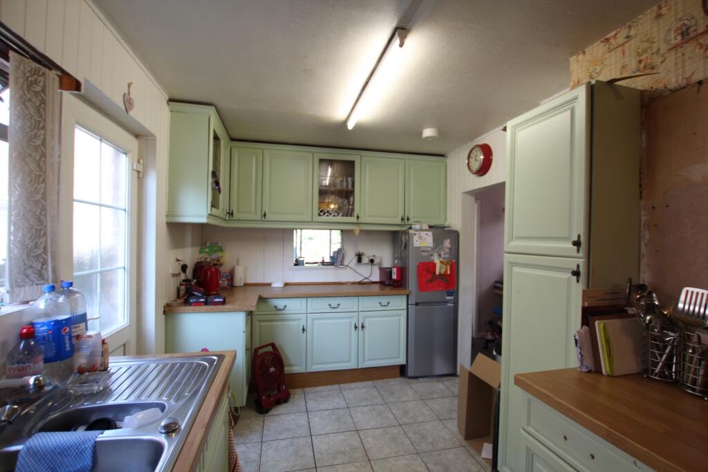 104 Ware Road Hoddesdon EN11 9ET via properties estate letting c