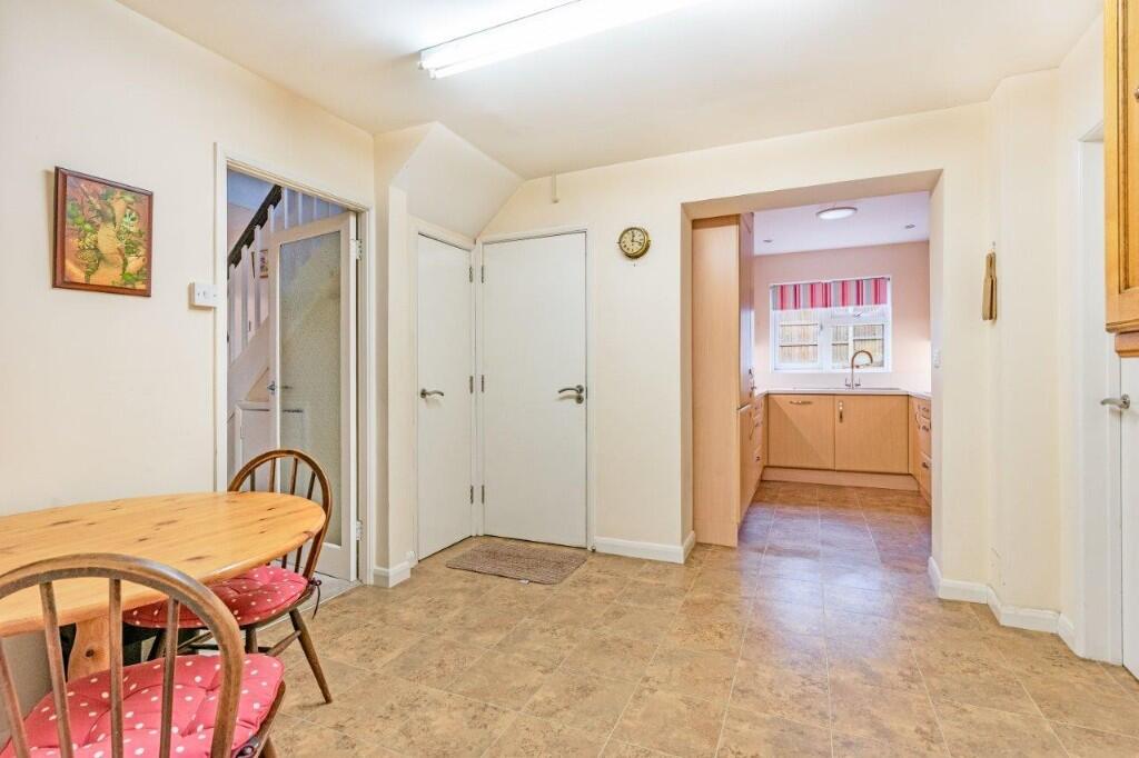 Kitchen/breakfast rm