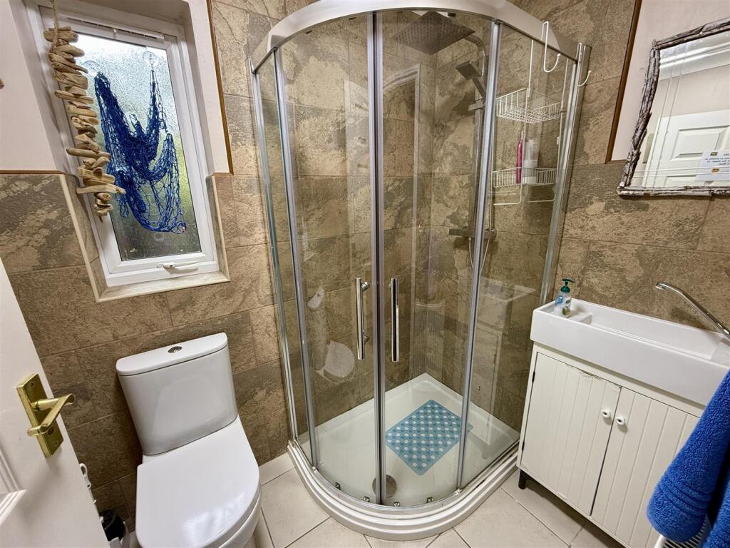 annexe shower