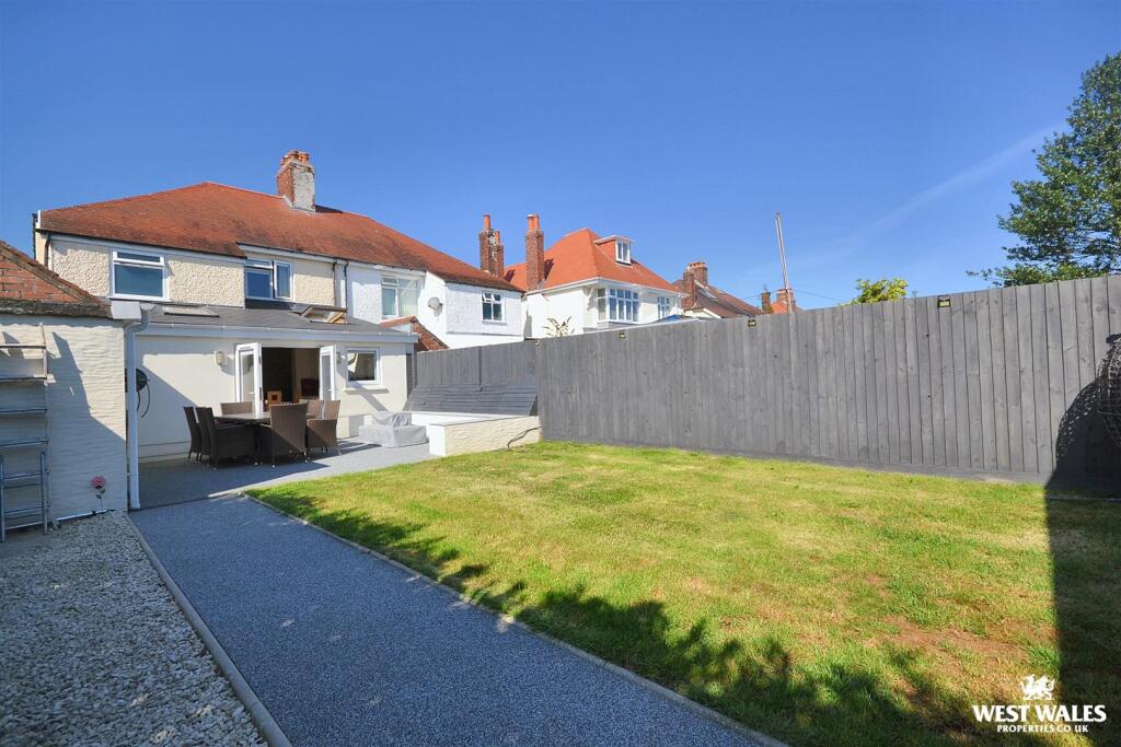 Rear garden