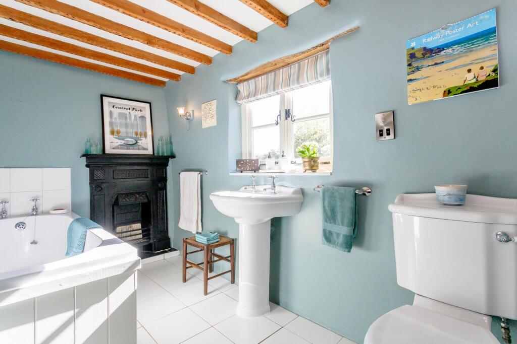 8363244-interior27-800.jpg