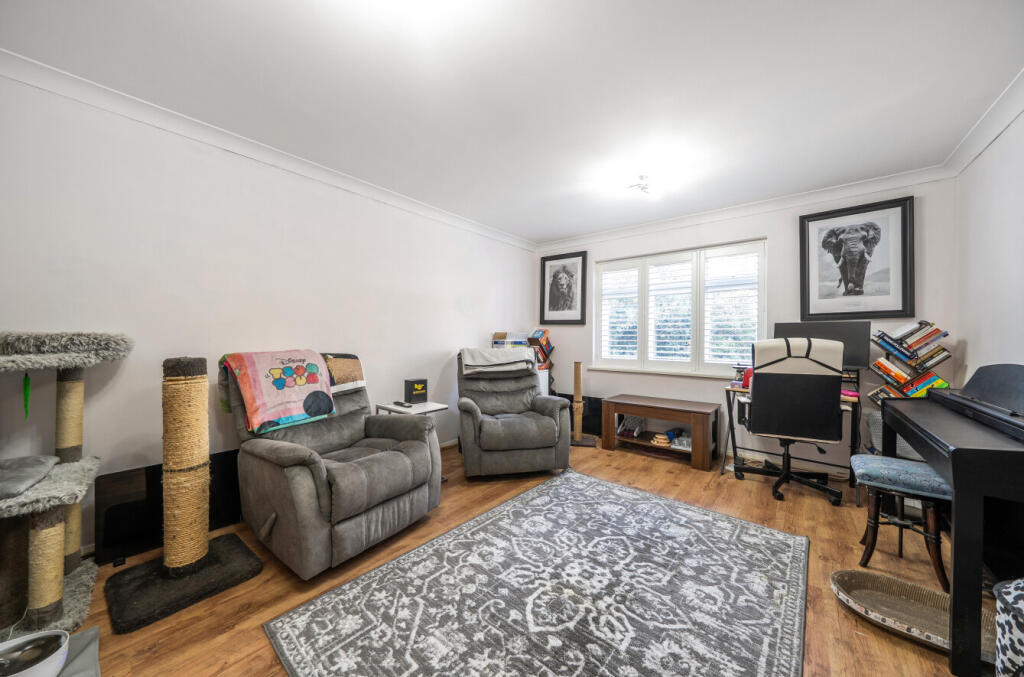 1376959-8-69203d3...