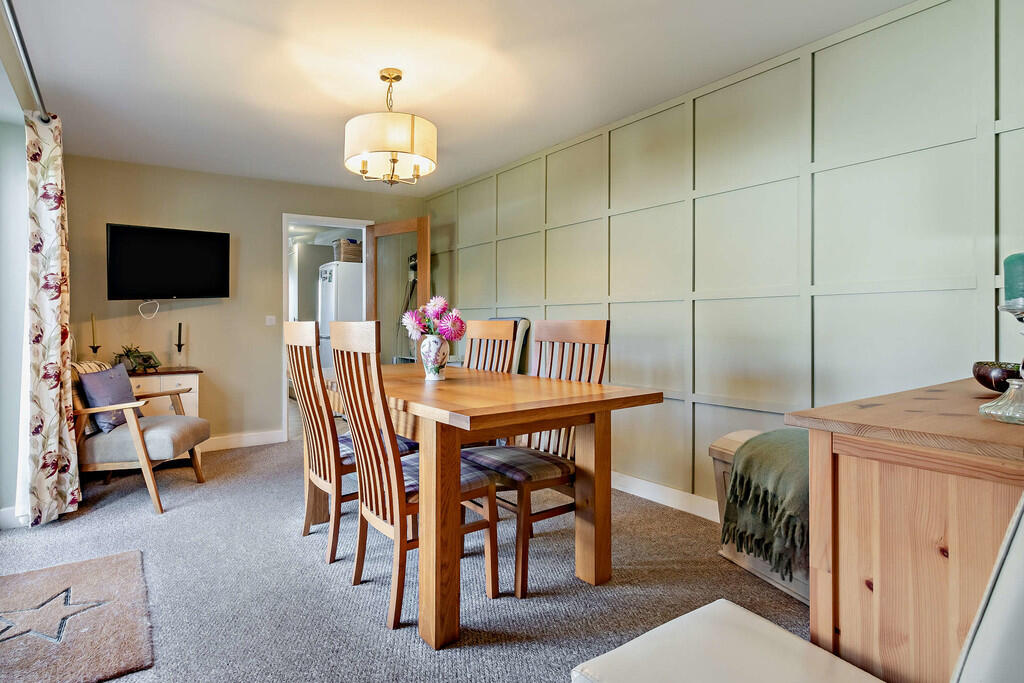 8662699-interior1...