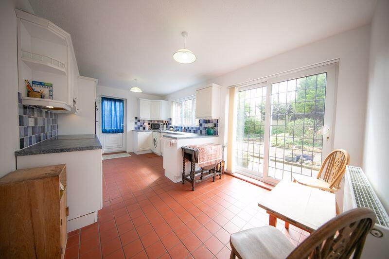 Kitchen &amp; breakfast room