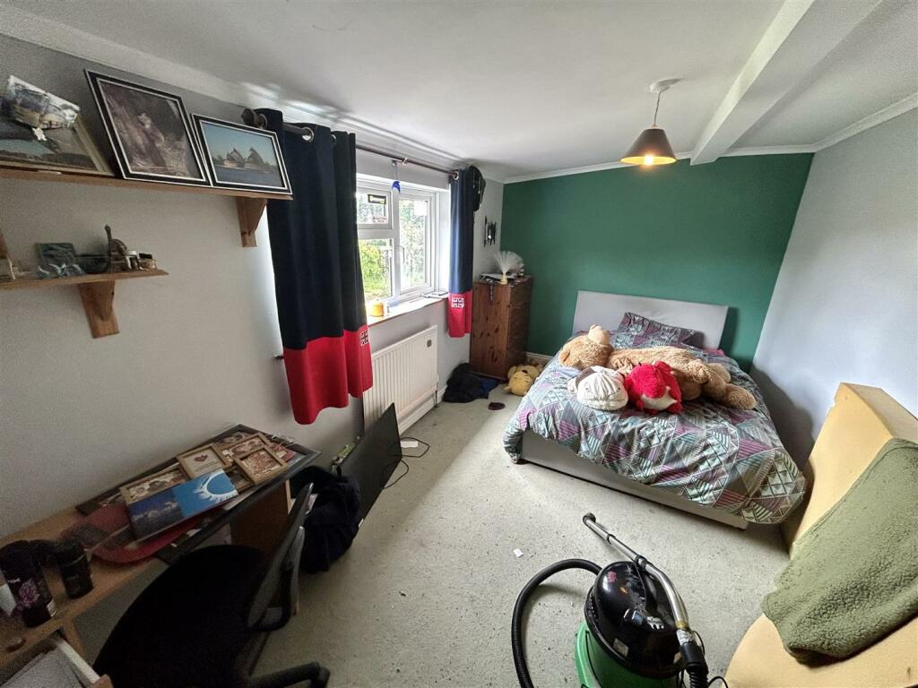 Bedroom 5