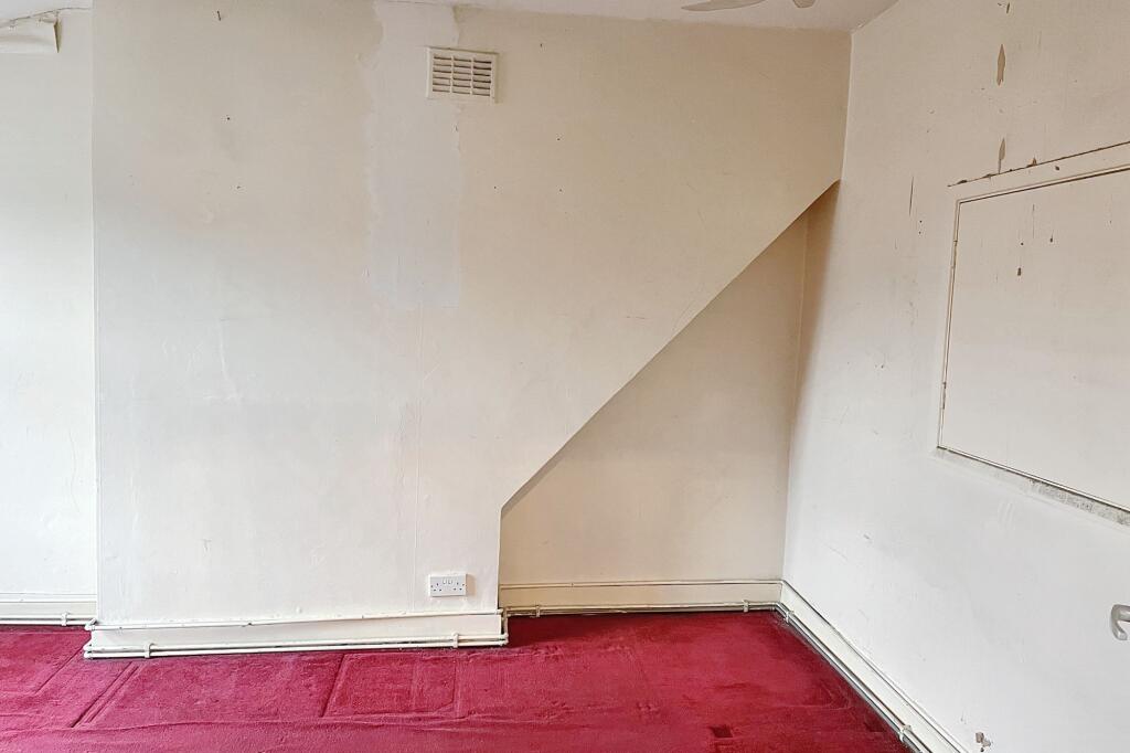 68 A &amp; B Gosberton Road, Balham SW12 8LQ