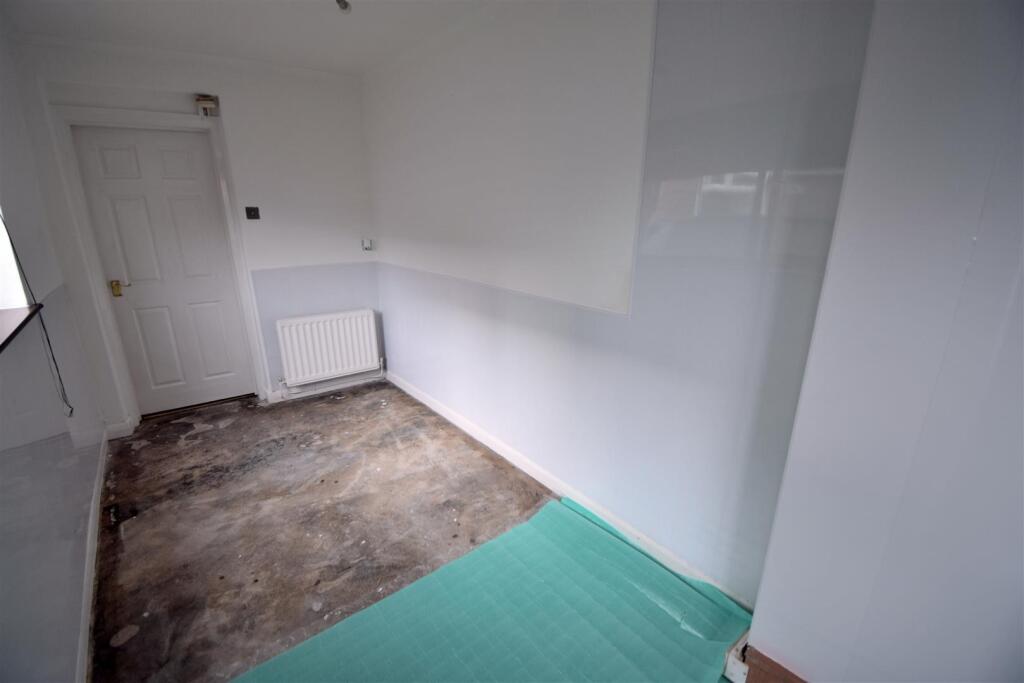 Kitchen / Breakfast Room