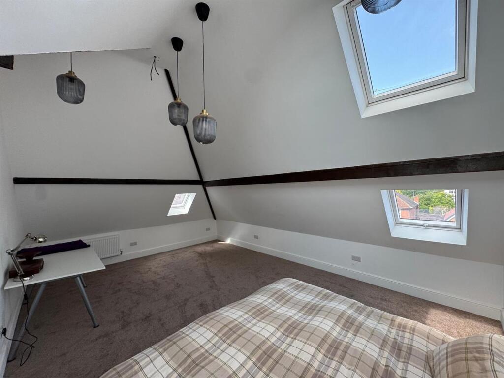 BEDROOM FIVE