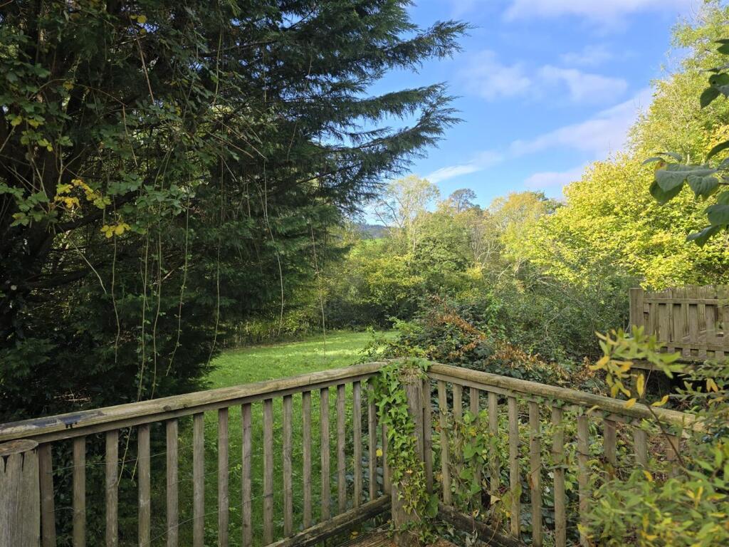 WhatsApp Image 2025-10-08 at 12.15.36_59f89ecb.jpg