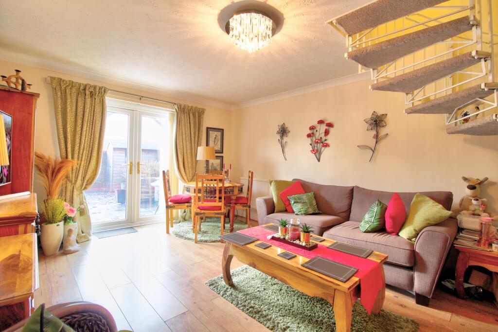 IMG_9208_09_10_Interior 4