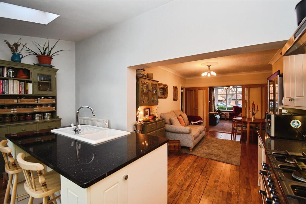 Open plan kitchen / dining room