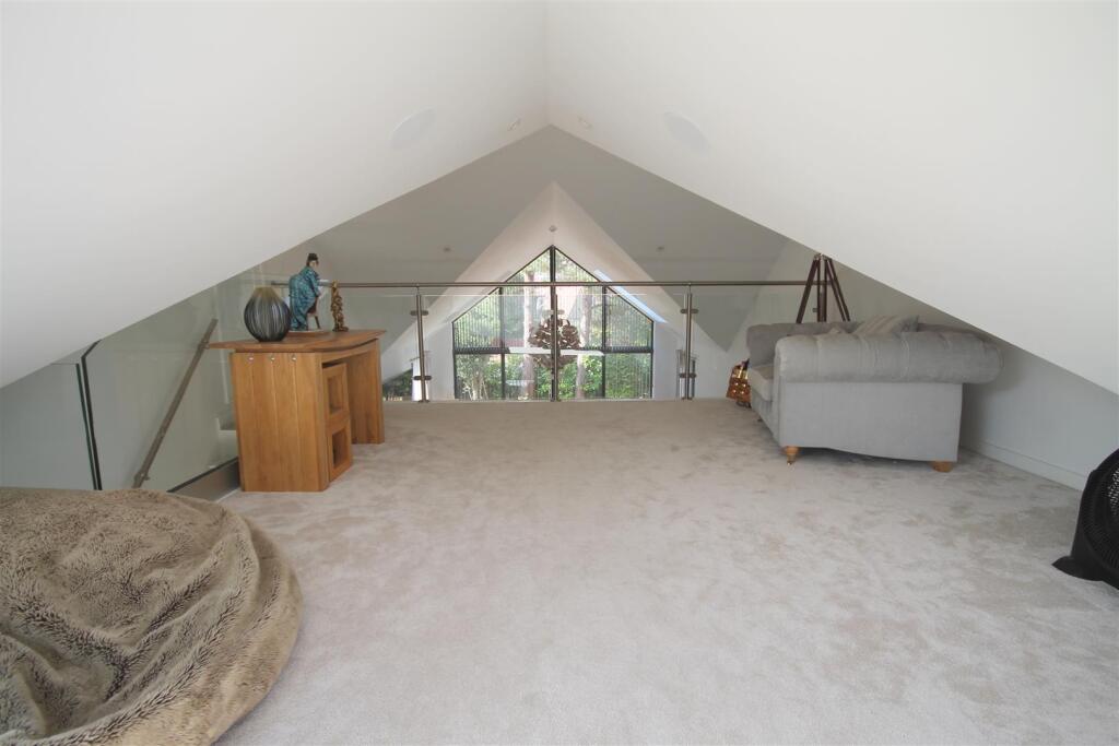 BLR Mezzanine iv.JPG