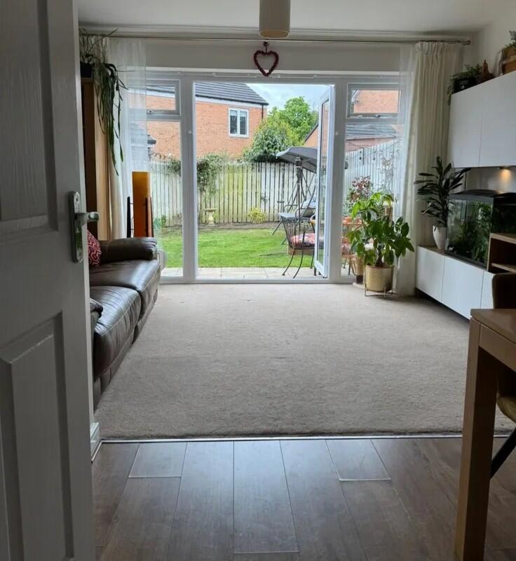 e2d1d06f4d58bf1dfb57dda6a2aeebd8a7826abb (1)