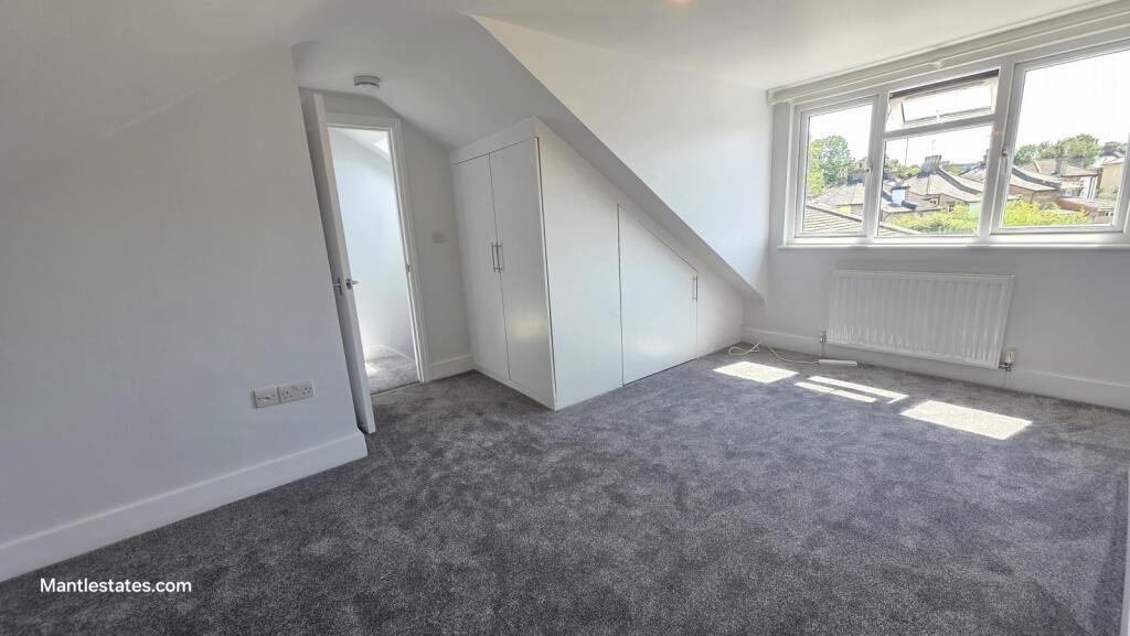 LOFT BEDROOM