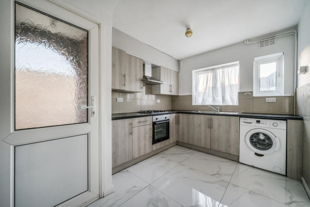 1393664-14-69457a...