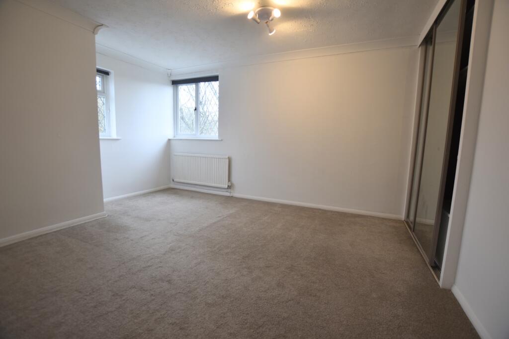 1 Nursery Gardens main bedroom