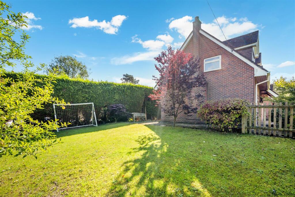 BONSOR DRIVE, 1 -5.jpg