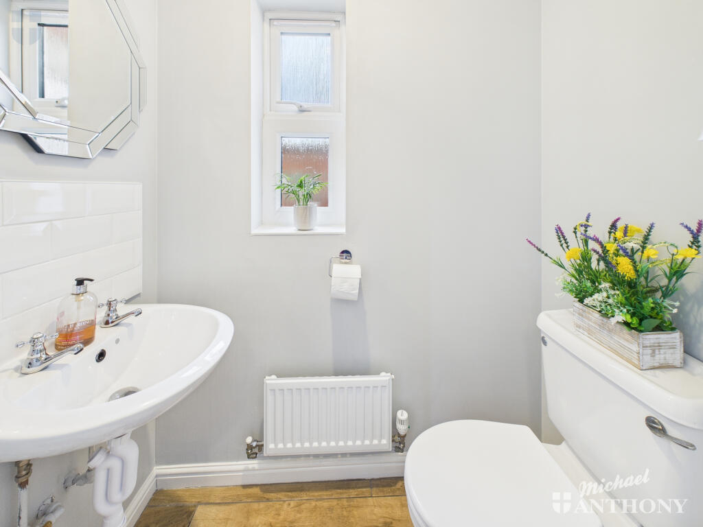 CAM03218G0-PR0837-STILL011