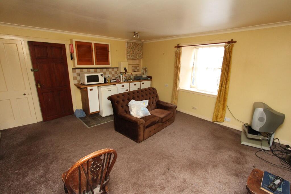 Basement flat - Lounge