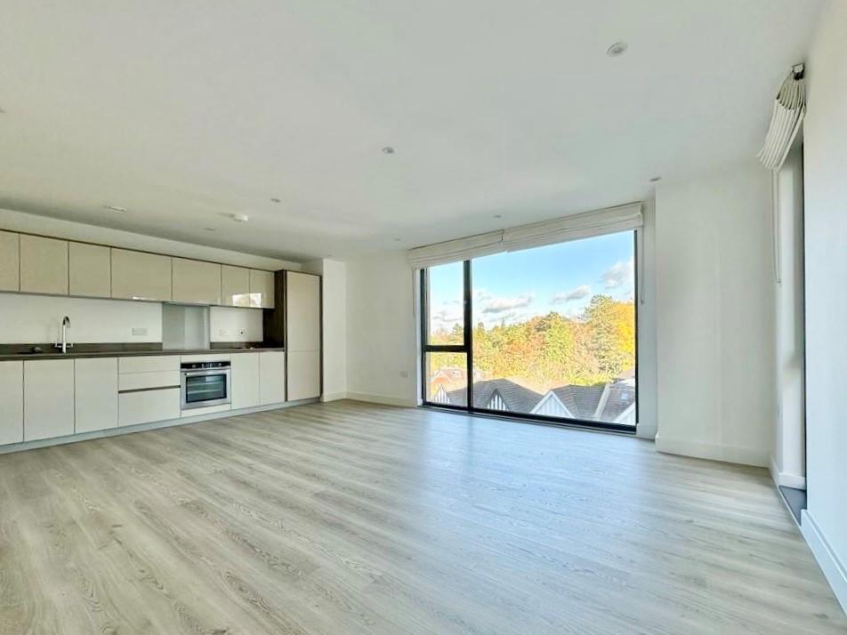 SITTING / DINING ROOM &amp; KITCHEN