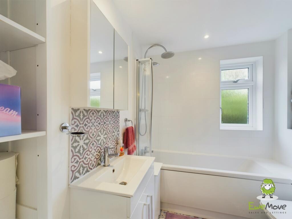 CAM03778G0-PR0086-STILL010