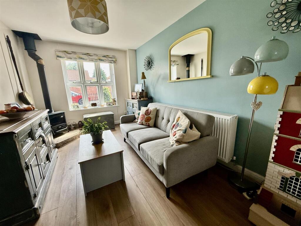 SITTING ROOM
