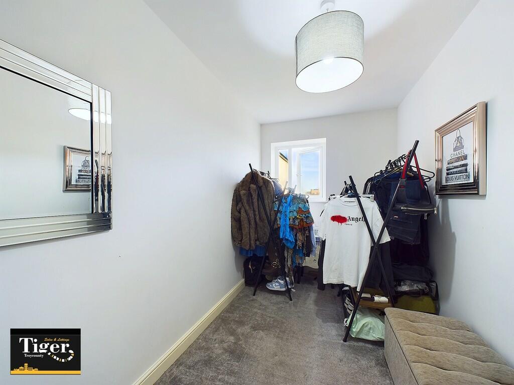 CAM02176G0-PR0410...