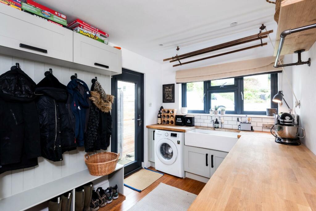 21 West View Road, Batheaston BA1 7PN-4.jpg