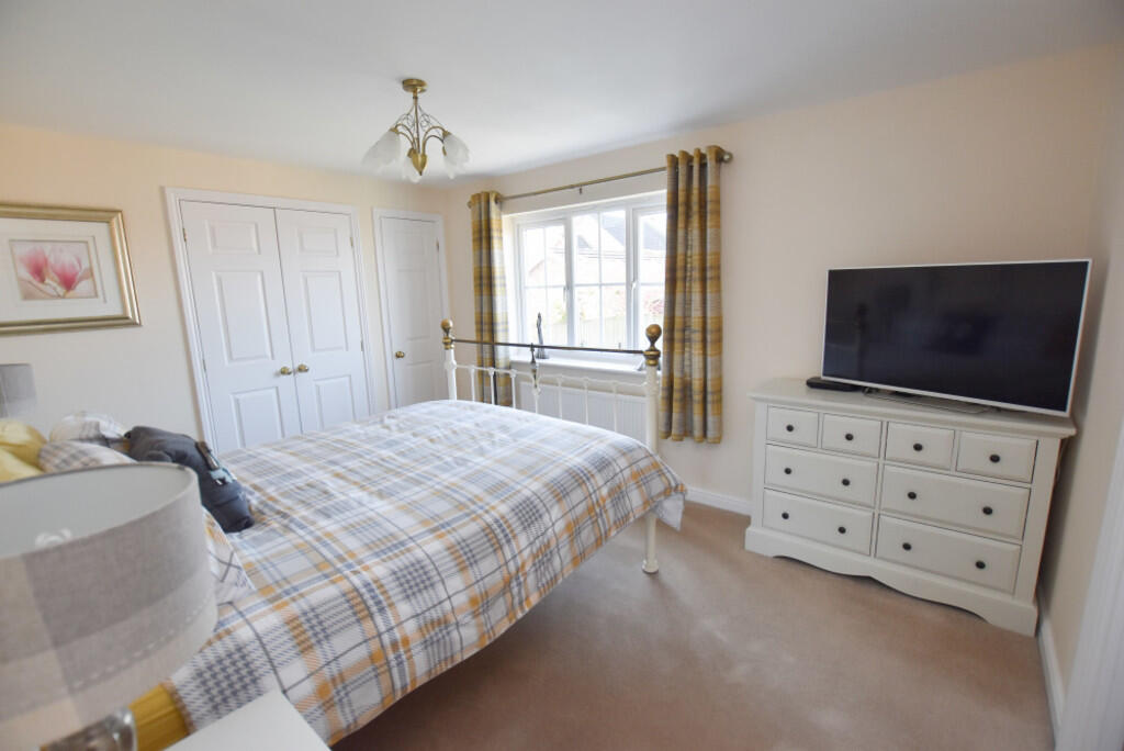 Principal Bedroom...