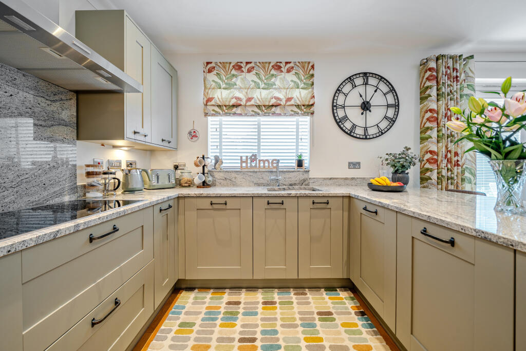 1375008-18-69089ab6d7786