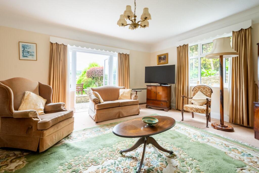 211 Bailbrook Lane Bath BA1 7AB-16.jpg