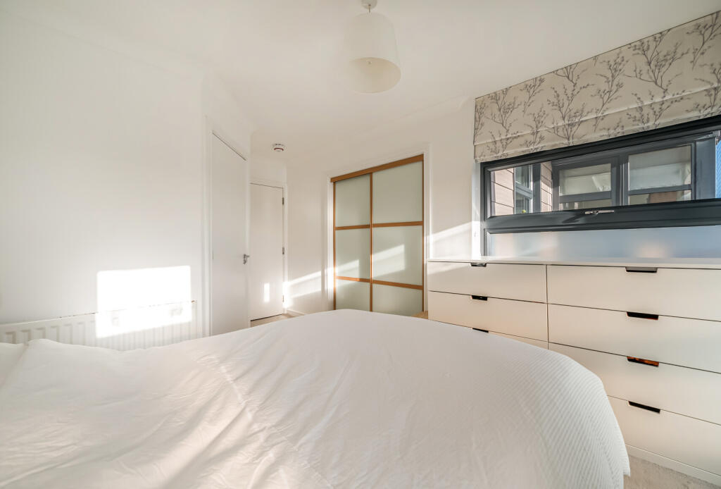 1393052-12-69457c...