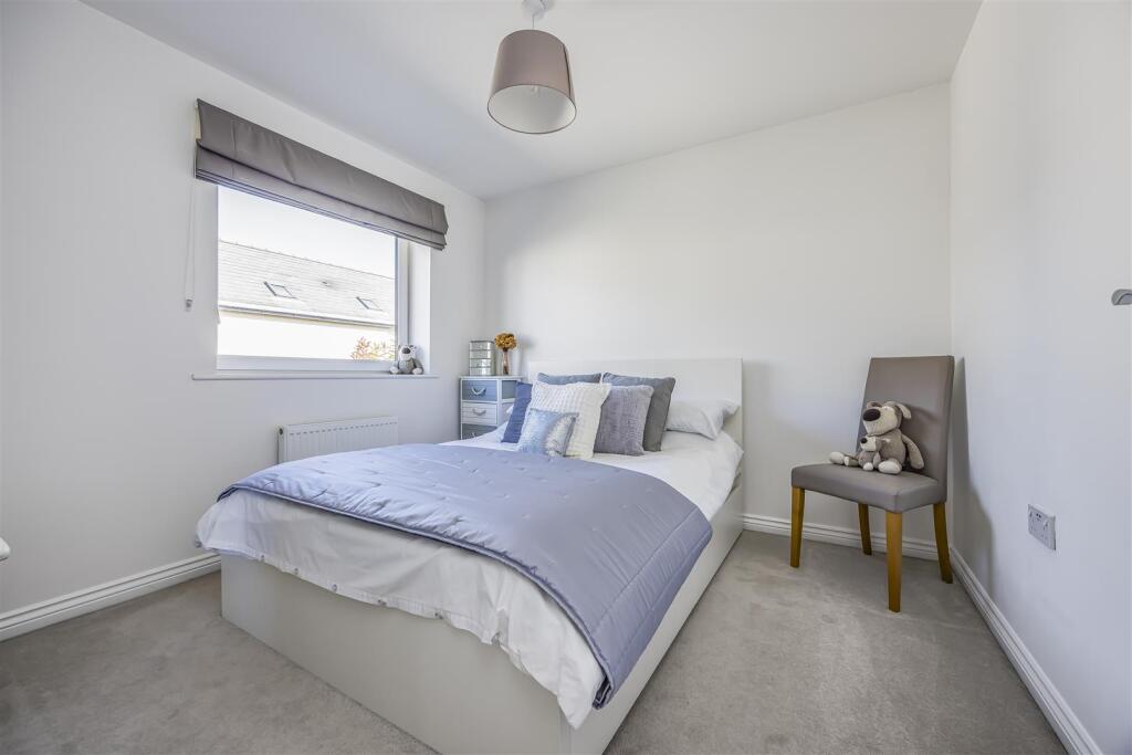 24 Angus Way, Waterlooville-PorticoMarketing-SoldB