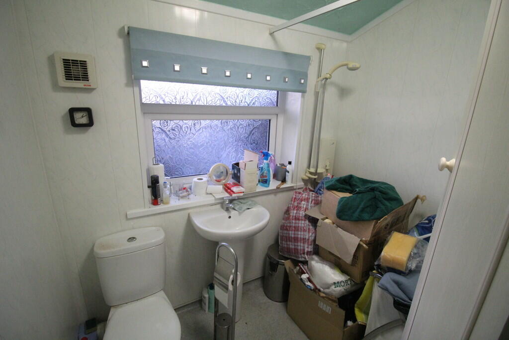 Three Piece Showe...