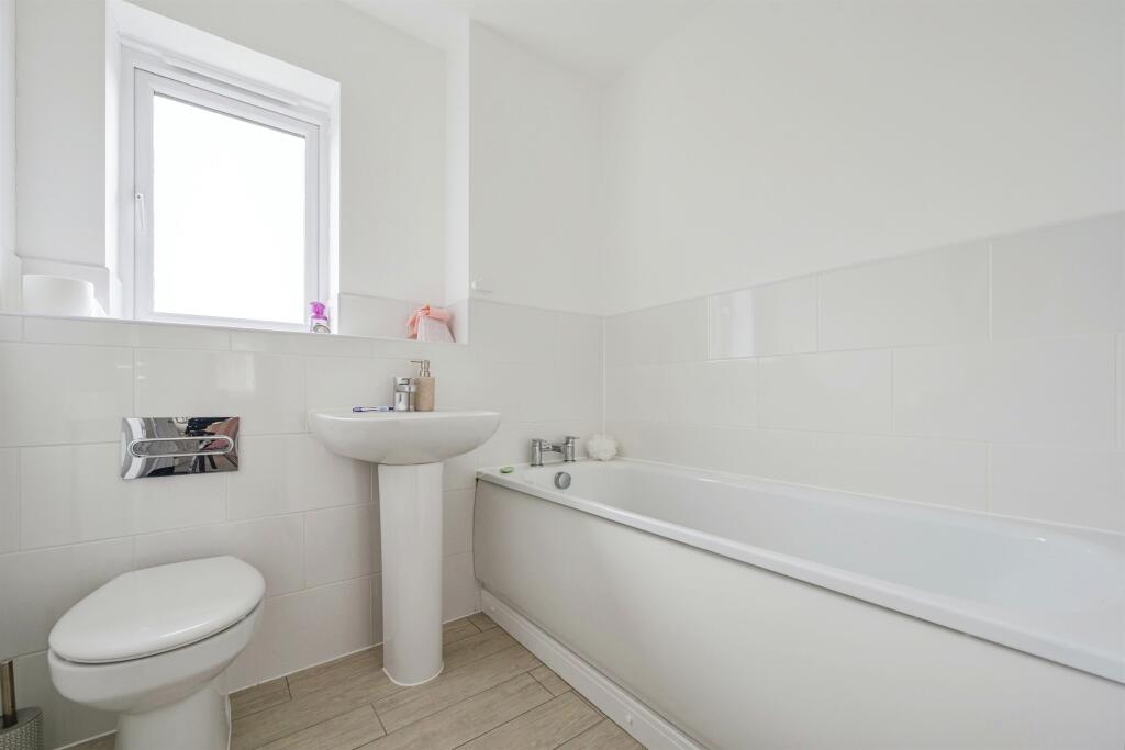 Family Bathroom: