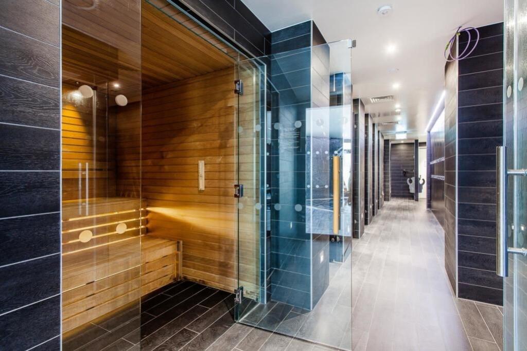 Sauna and Steam Room