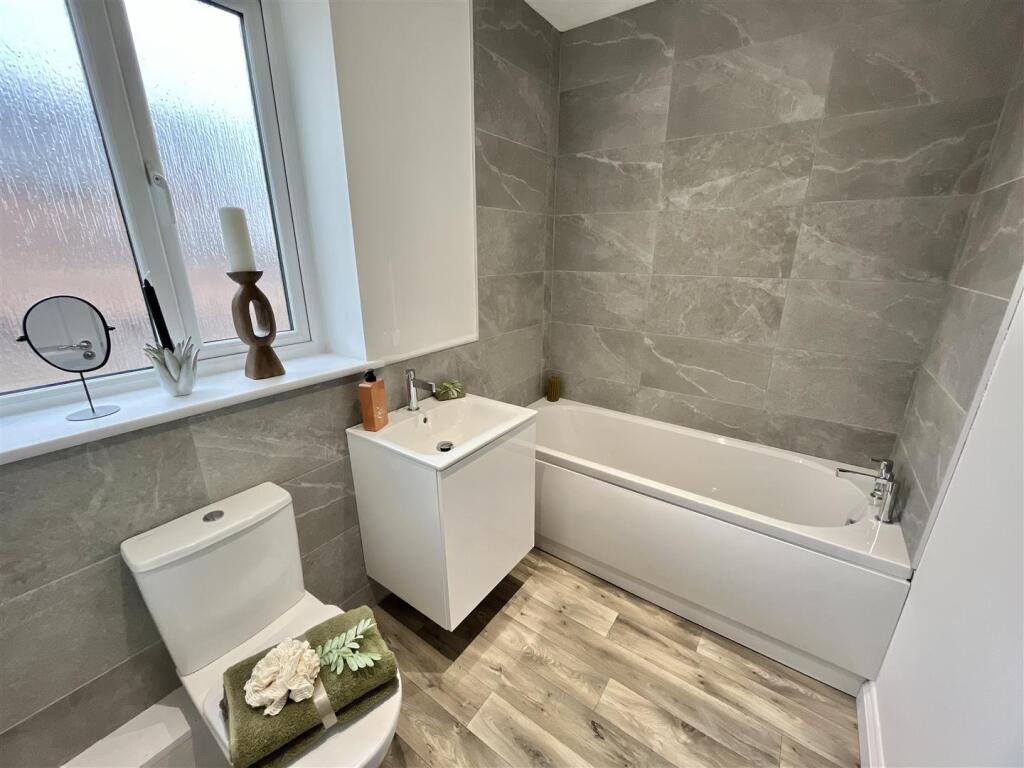First Floor Bathroom