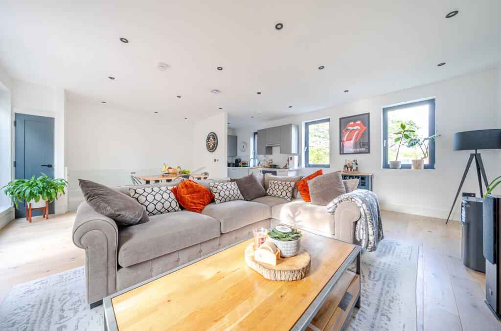 1370009-14-68f770...