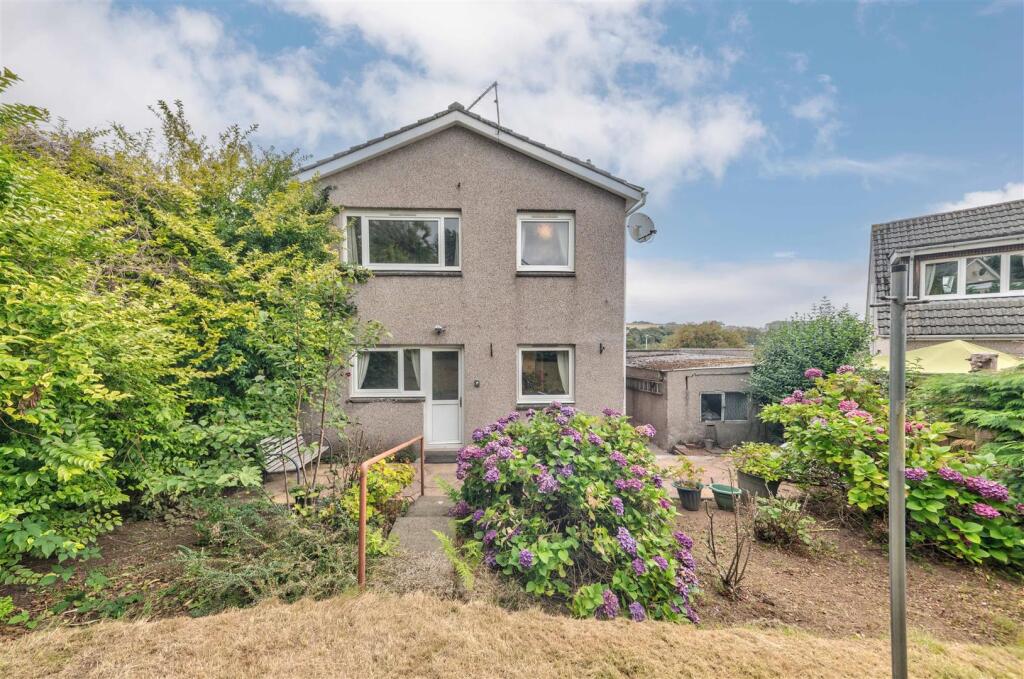 35 Falkland Crescent BF-14.JPG