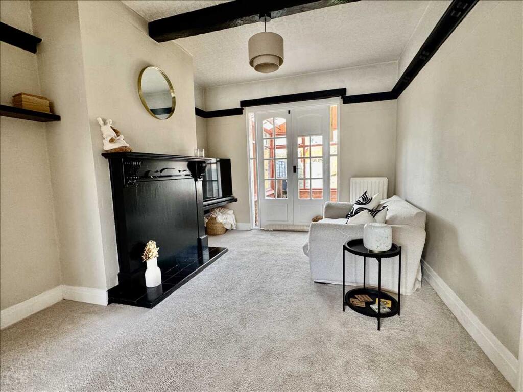 SITTING ROOM