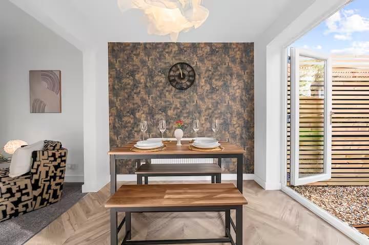 23 Oathills Drive-01.jpg