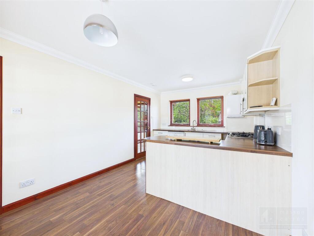 kitchen / dining