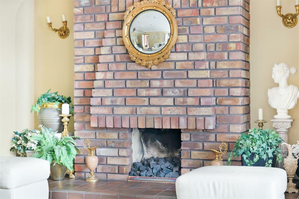 ACORN GROVE, 9 FEATURE- (5).jpg