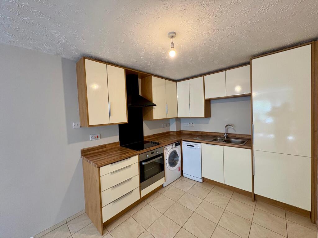 Foxendale Kitchen 2.jpg