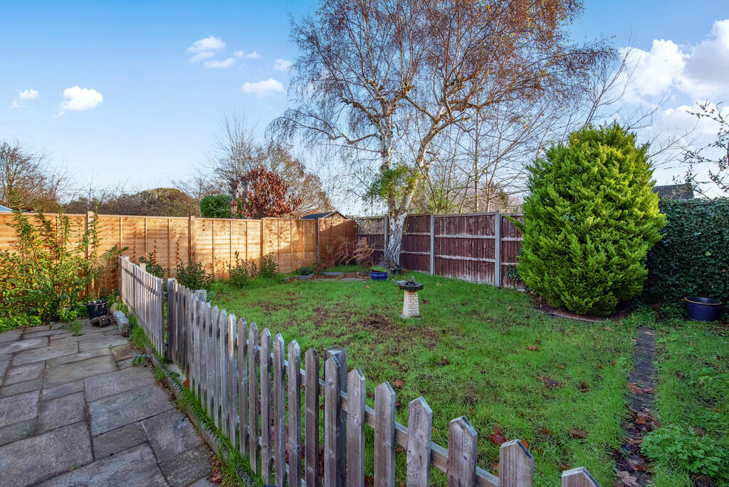 39 Dovedale Close...