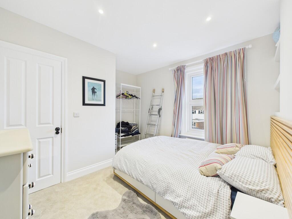 CAM04018G0-PR0375...