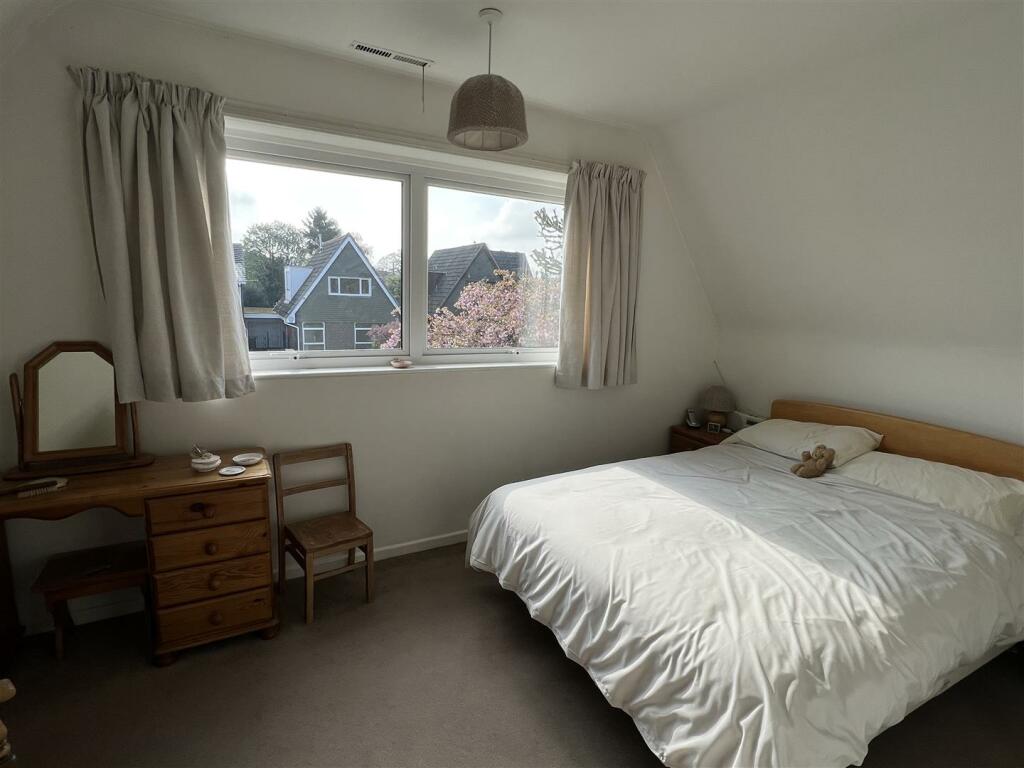 Main bedroom.jpeg